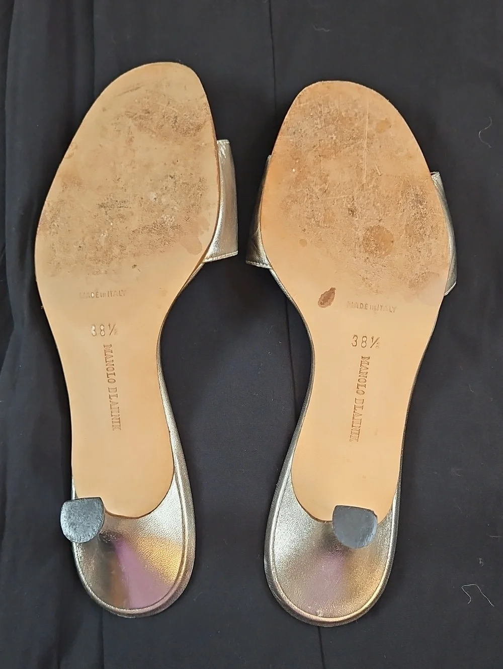 Manolo Blahnik Women's Metallic Gold Slide Sandals, Size 38.5, Made In Italy
